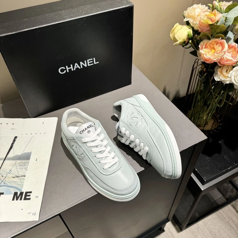 Fashionable Chxnxl Sneakers 129802