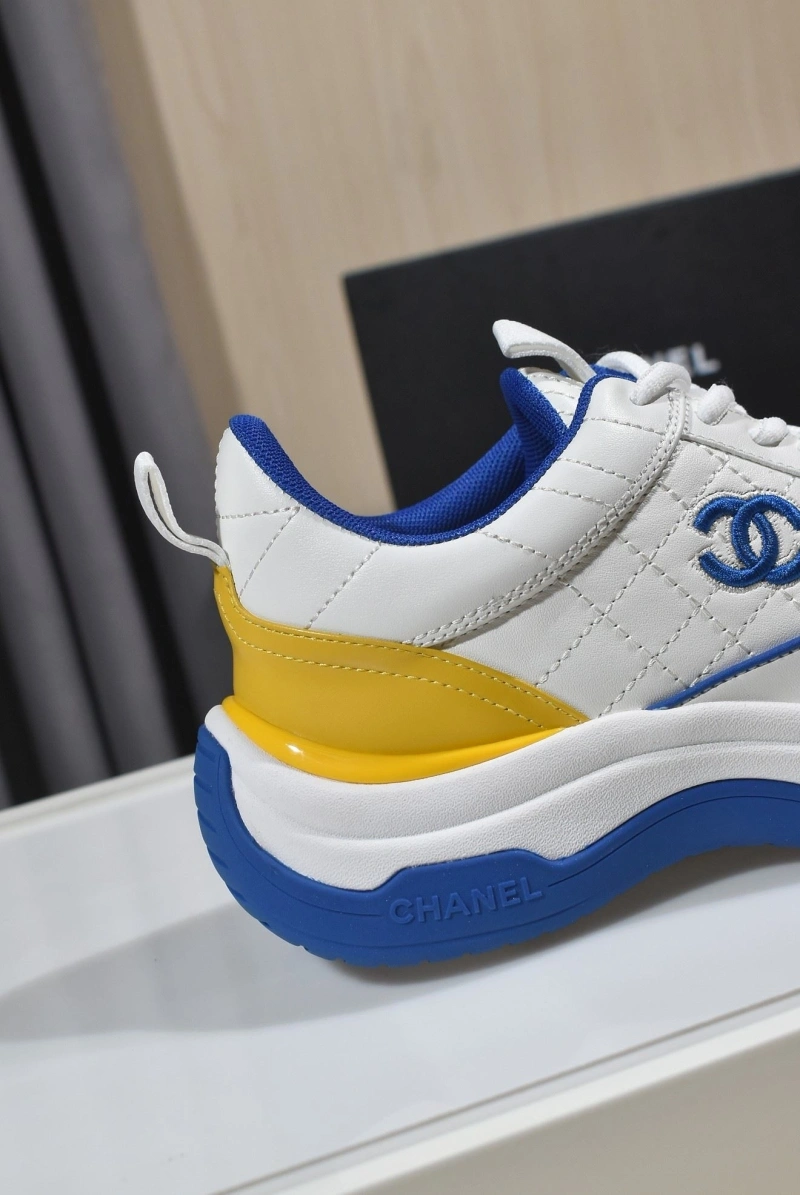 Minimalist Chxnxl Sneakers 129804