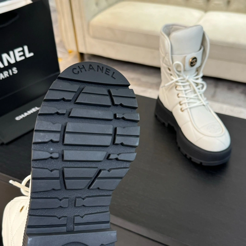 Sophisticated Chxnxl Boots 125413