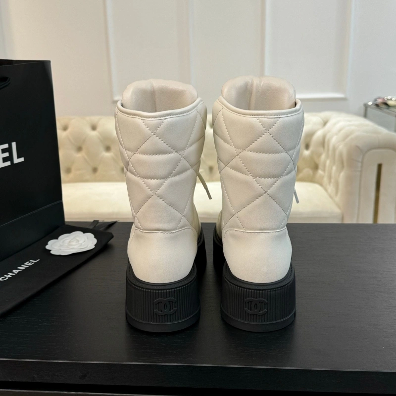 Sophisticated Chxnxl Boots 125413
