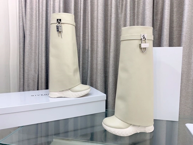 Gxvxnchy Boots Efficient 153329