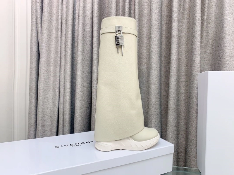 Gxvxnchy Boots Efficient 153329