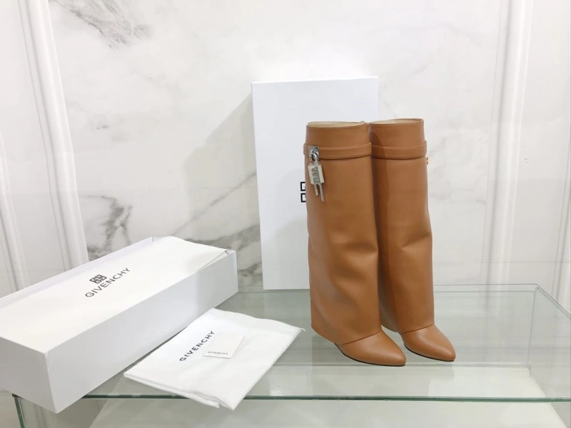 HighQuality Gxvxnchy Boots 153324