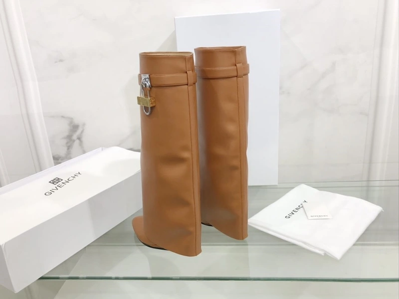 HighQuality Gxvxnchy Boots 153324