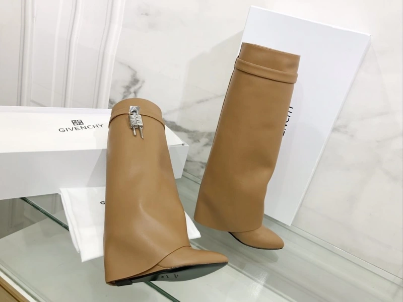 Gxvxnchy Boots Sleek 153328