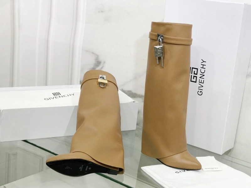 Gxvxnchy Boots Sleek 153328