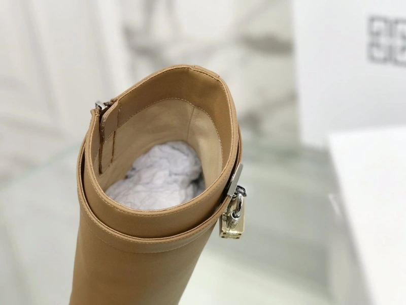 Gxvxnchy Boots Unique 153334