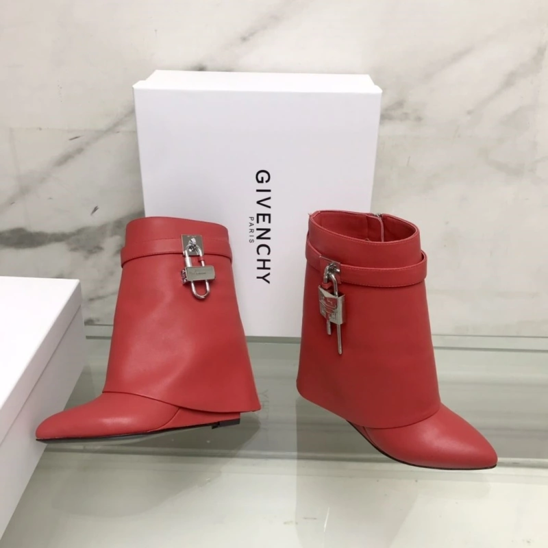 Comfortable Gxvxnchy Boots 153317