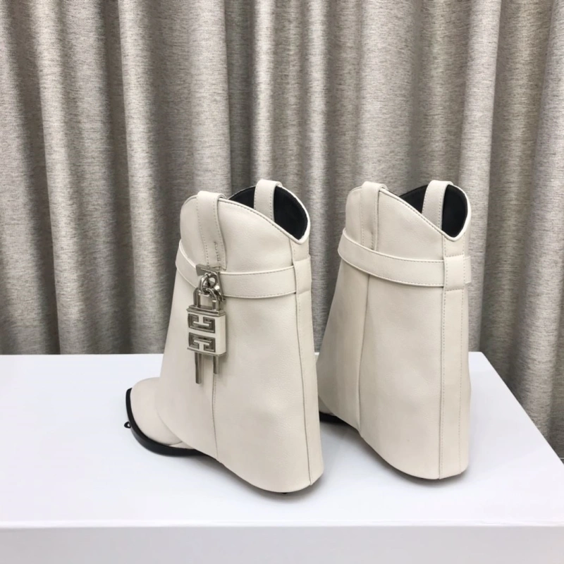 GoAnywhere Gxvxnchy Boots 153323
