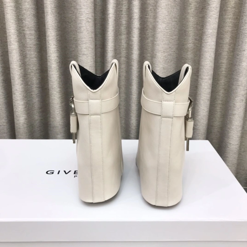 GoAnywhere Gxvxnchy Boots 153323