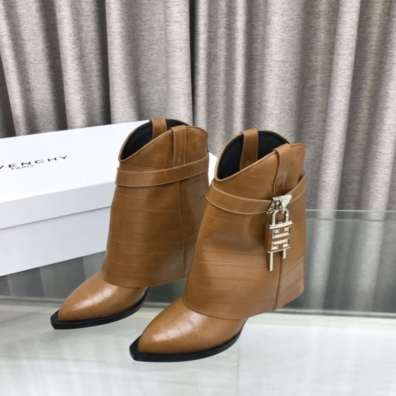 Bright Gxvxnchy Boots 153319