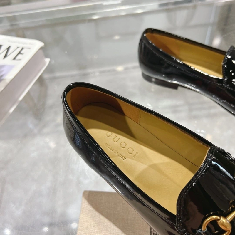 Elegant Gxccx Leather Shoes 158891