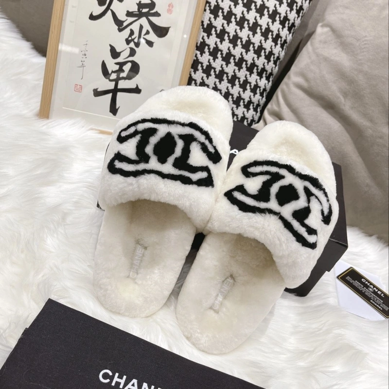 Elegant Chxnxl Slippers 124209