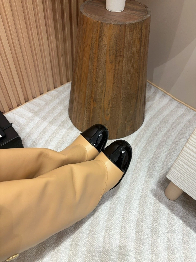 Elegant Chxnxl Boots 125385