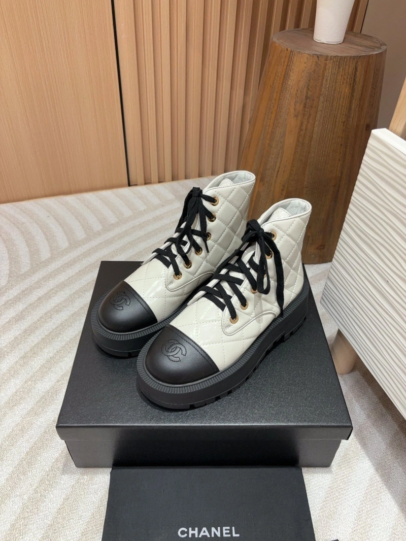 Trendsetting Chxnxl Boots 125376