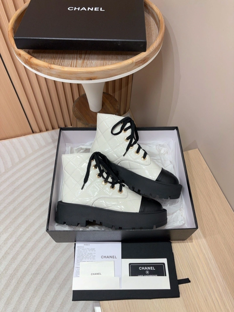 Trendsetting Chxnxl Boots 125376