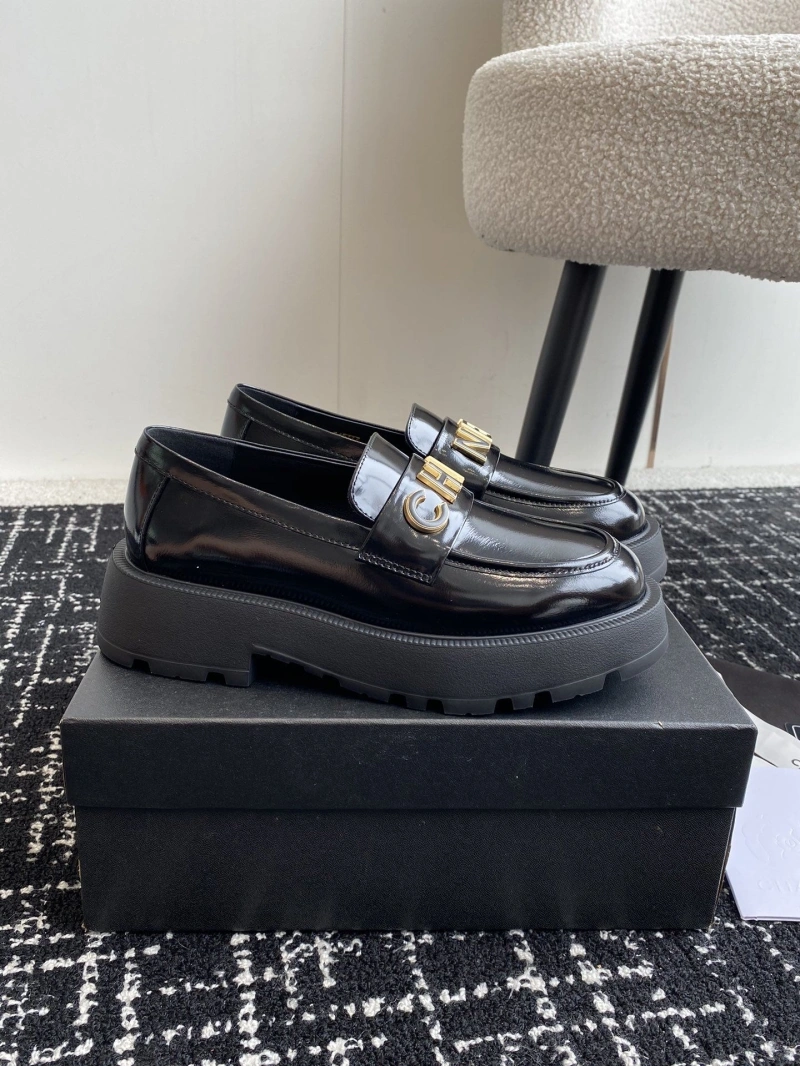 Soft Chxnxl Leather Shoes 124521