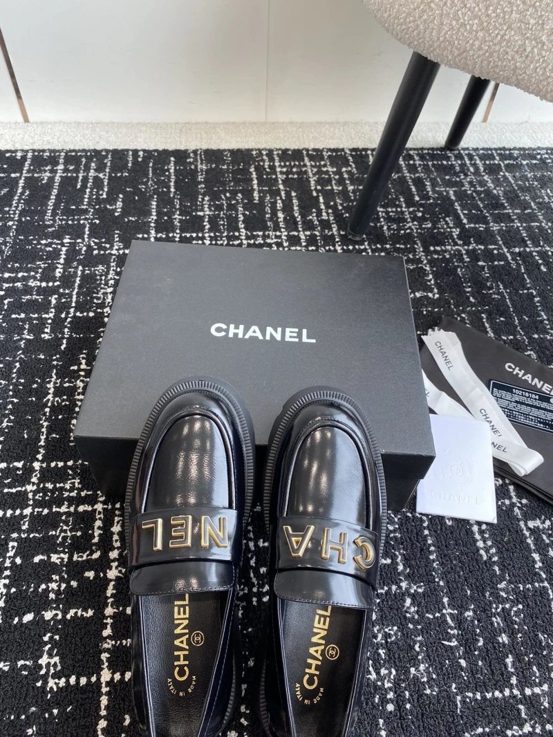 Soft Chxnxl Leather Shoes 124521