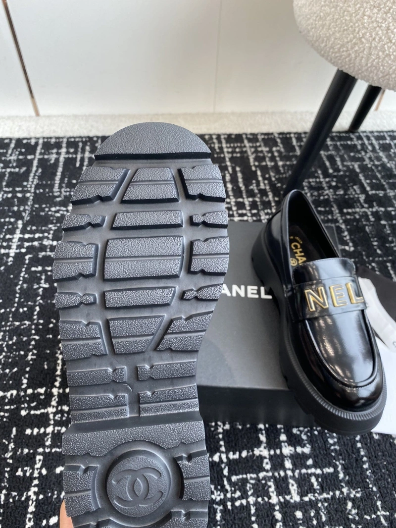 Soft Chxnxl Leather Shoes 124521