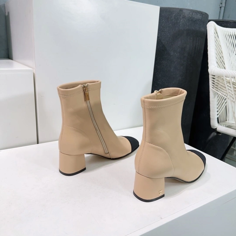 Cozy Chxnxl Boots 125364
