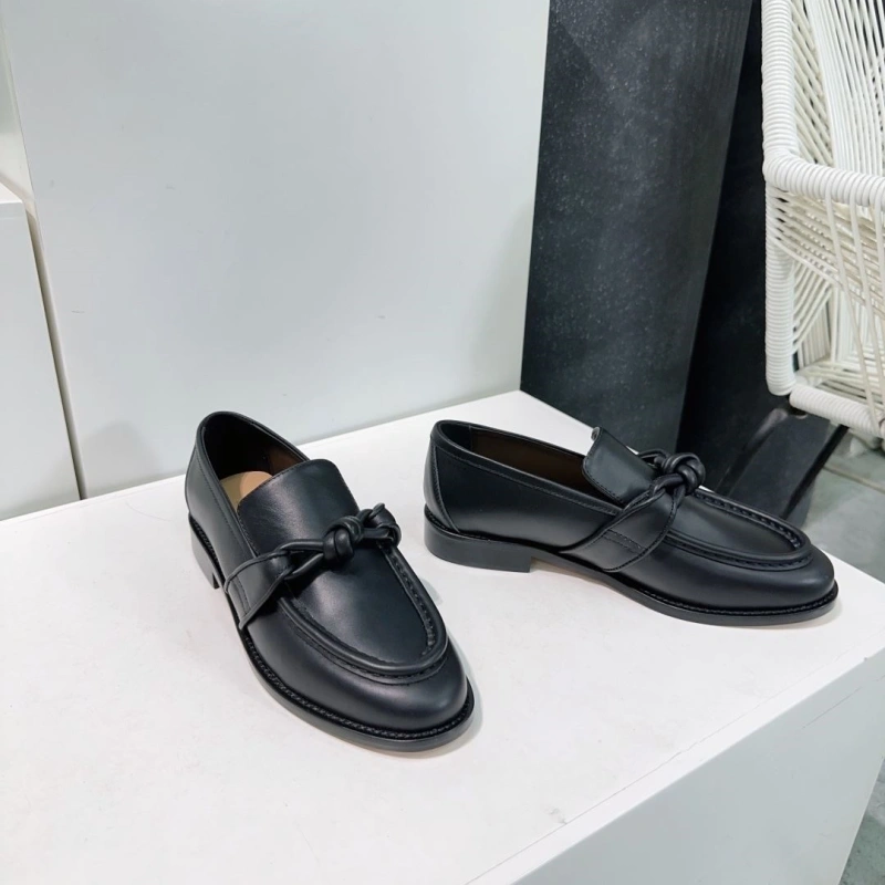 Stylish Bxttxga Vxnxta Leather Shoes 112972