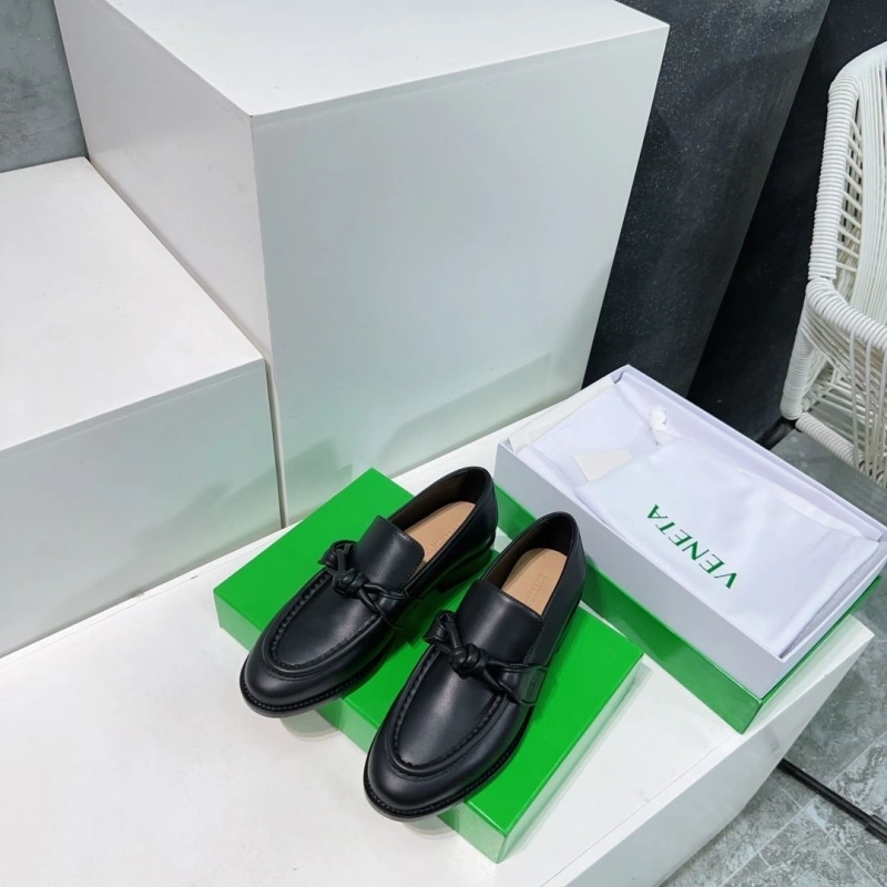 Stylish Bxttxga Vxnxta Leather Shoes 112972