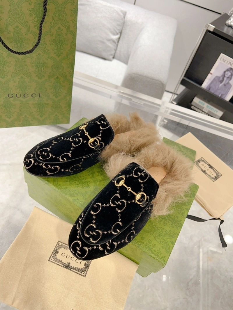 Durable Gxccx Slippers 158800