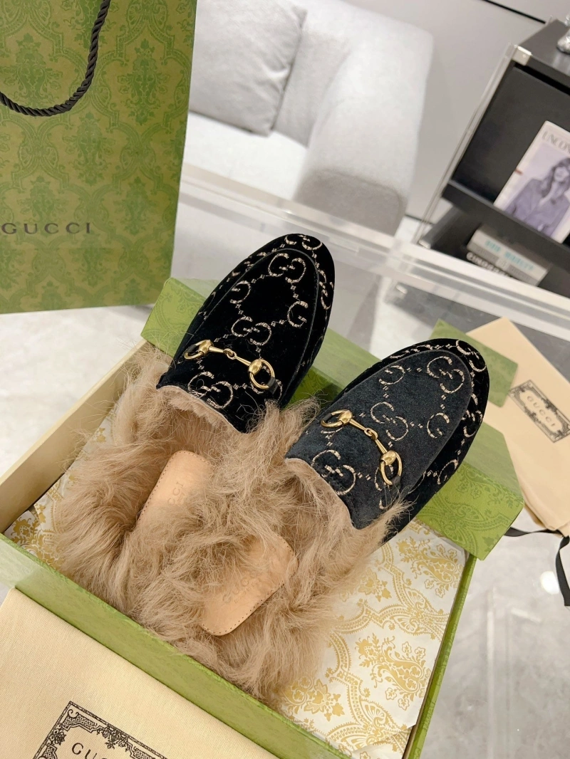 Durable Gxccx Slippers 158800