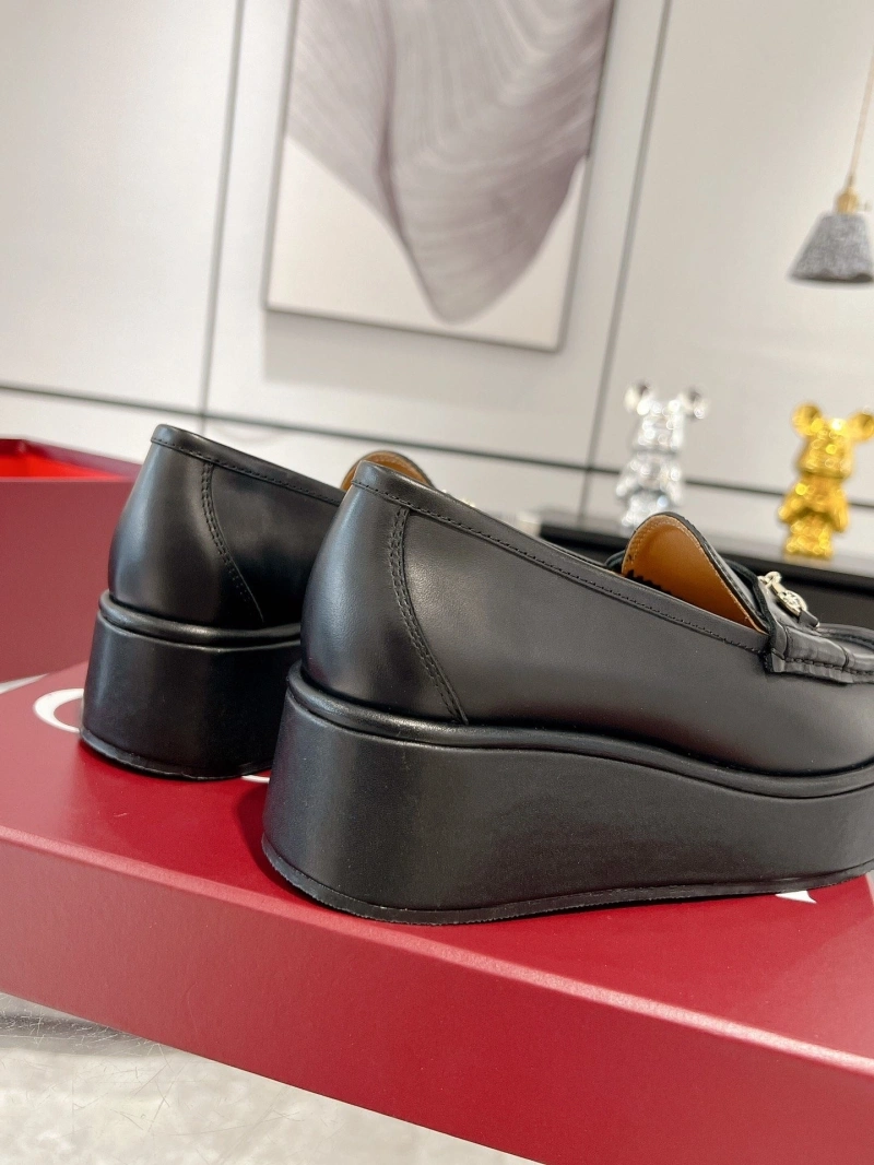 Sleek Gxccx Leather Shoes 158882