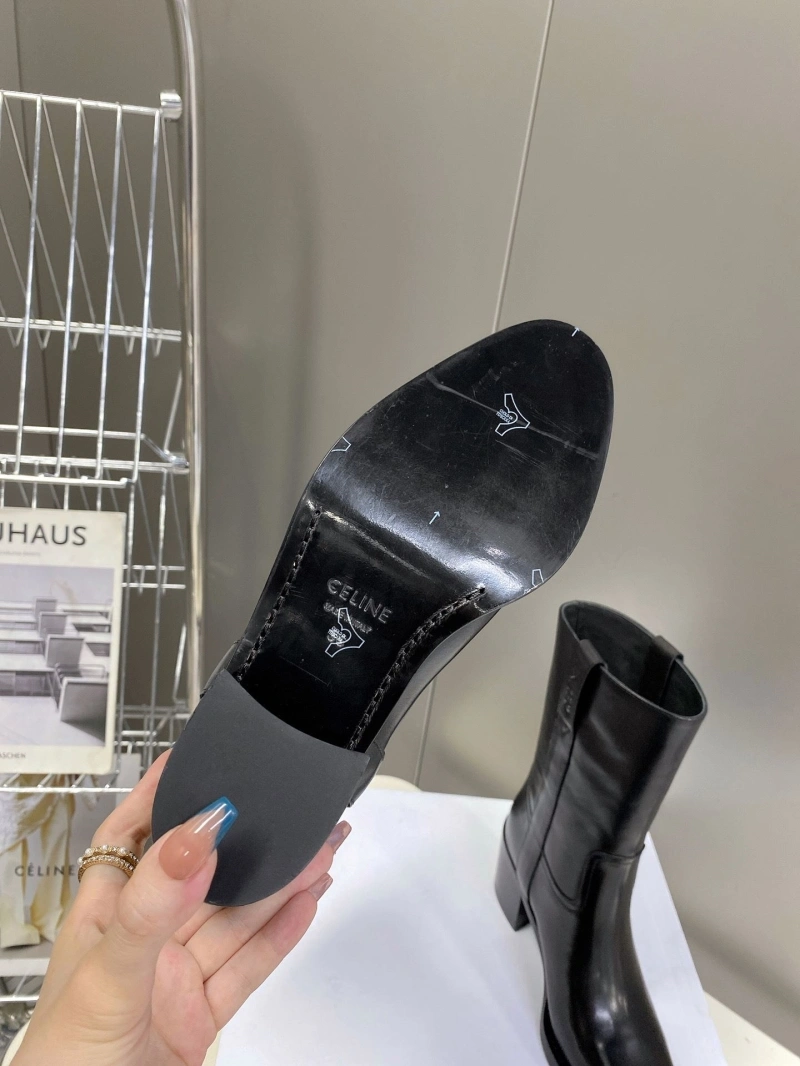 Minimalist Cxlxne Boots 116473