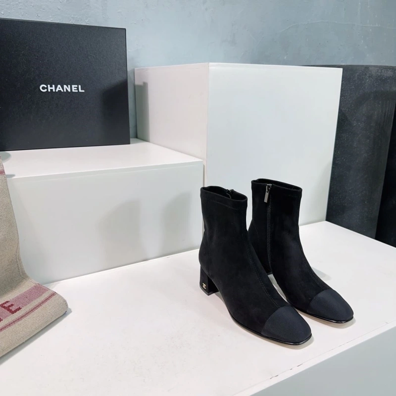 Practical Chxnxl Boots 125348