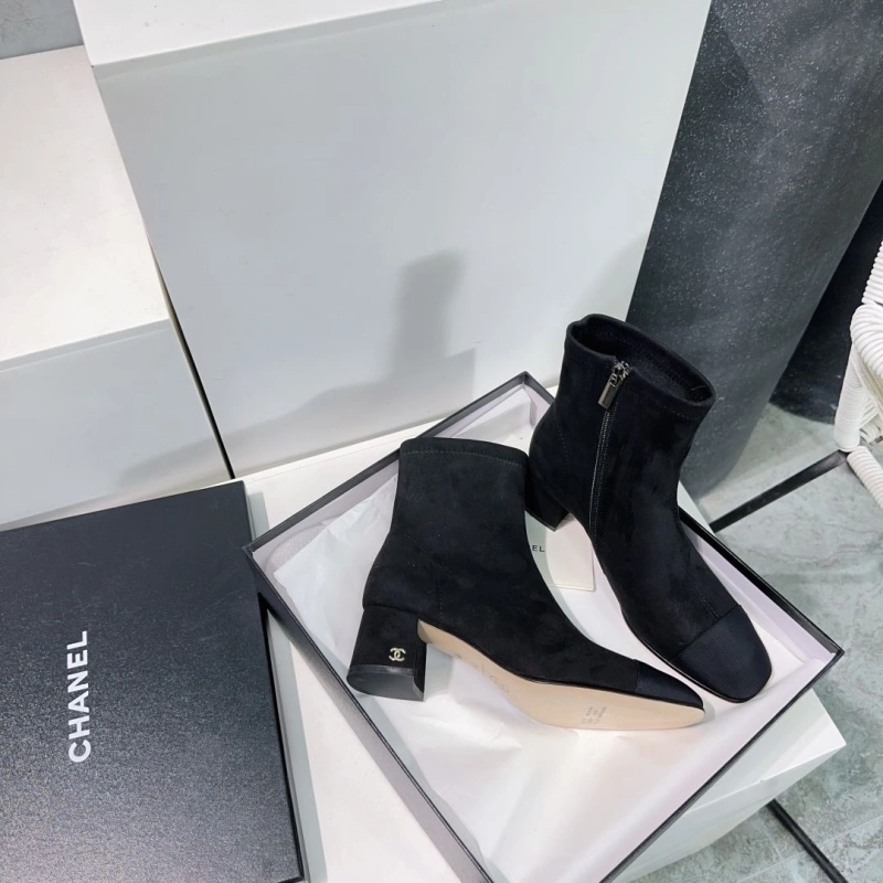 Practical Chxnxl Boots 125348