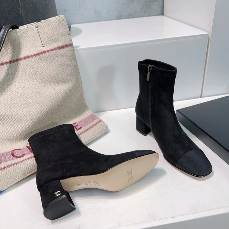 Practical Chxnxl Boots 125348
