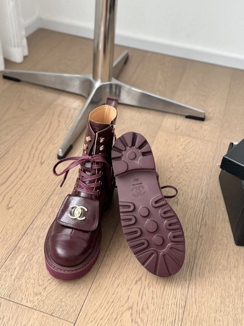 Sleek Chxnxl Boots 125358