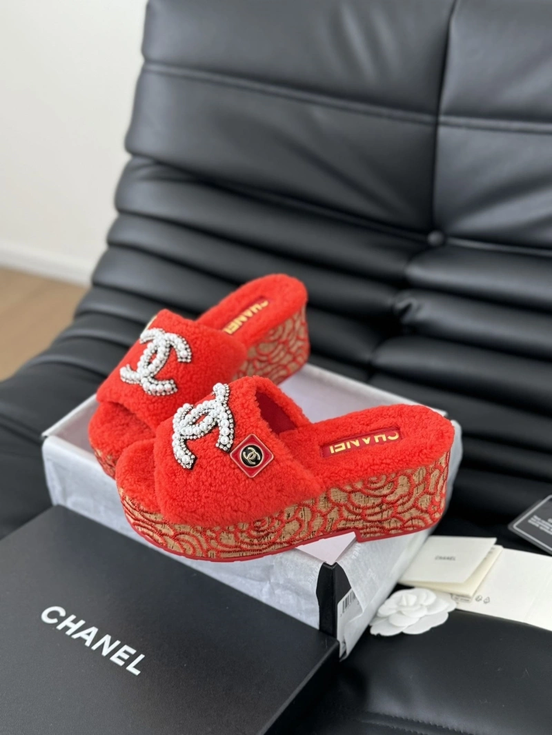 SportInspired Chxnxl Slippers 124183