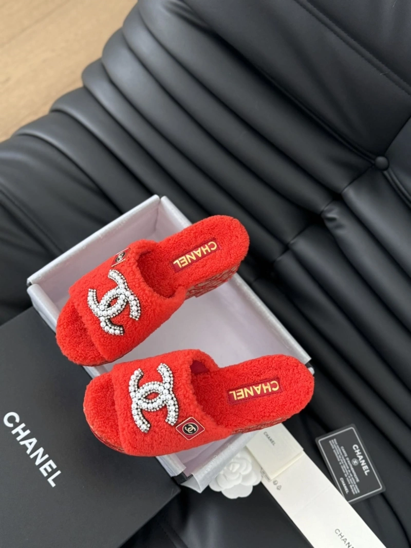 SportInspired Chxnxl Slippers 124183