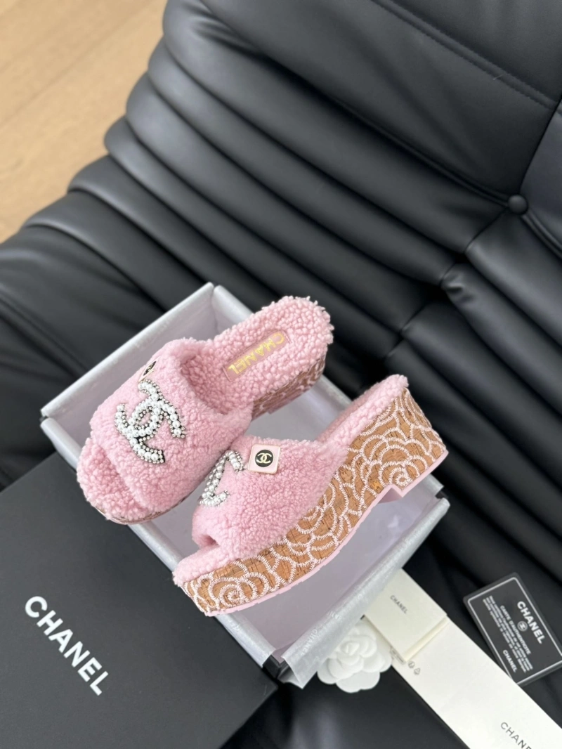 UrbanStyle Chxnxl Slippers 124173
