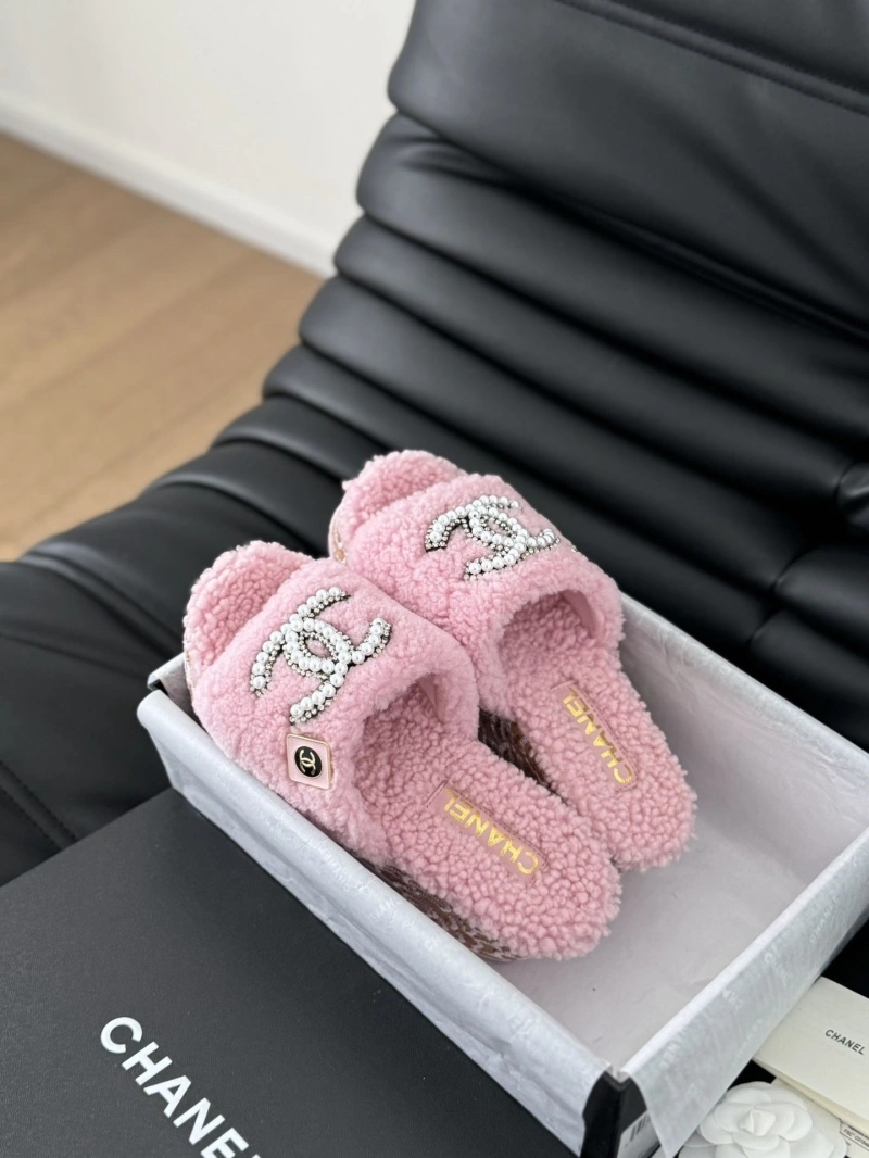 UrbanStyle Chxnxl Slippers 124173