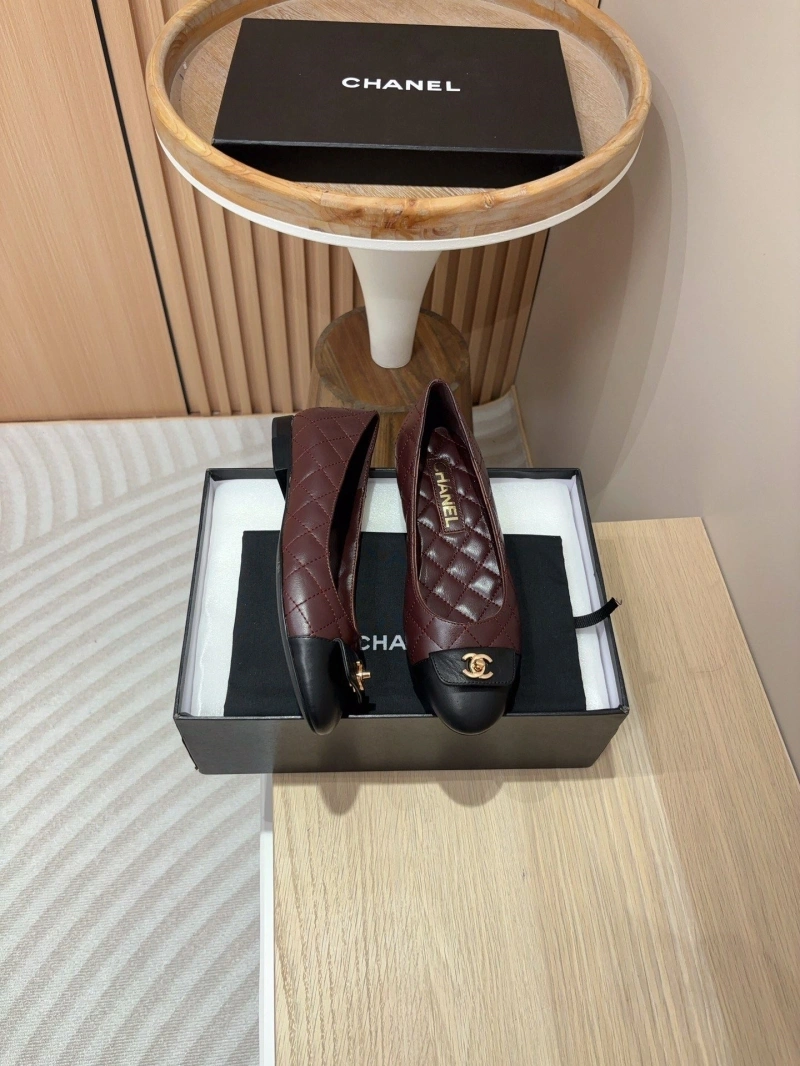 Refined Chxnxl Flat Shoes 124762