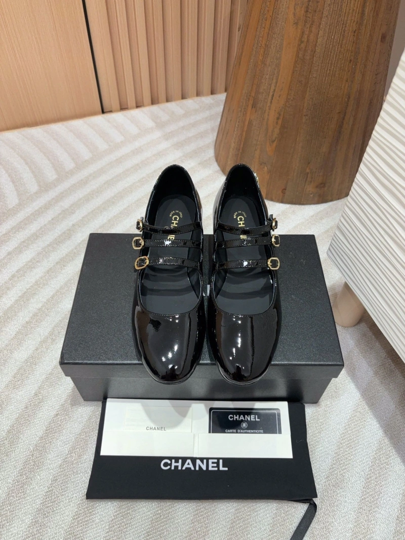 Fashionable Chxnxl Flat Shoes 124751