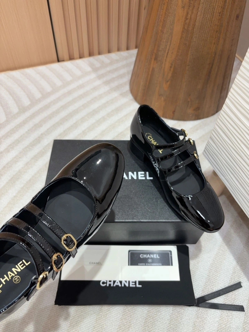 Fashionable Chxnxl Flat Shoes 124751