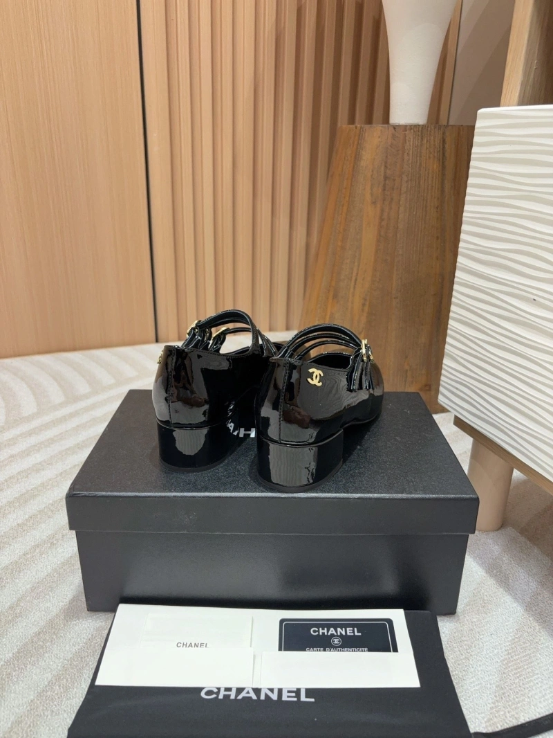 Fashionable Chxnxl Flat Shoes 124751