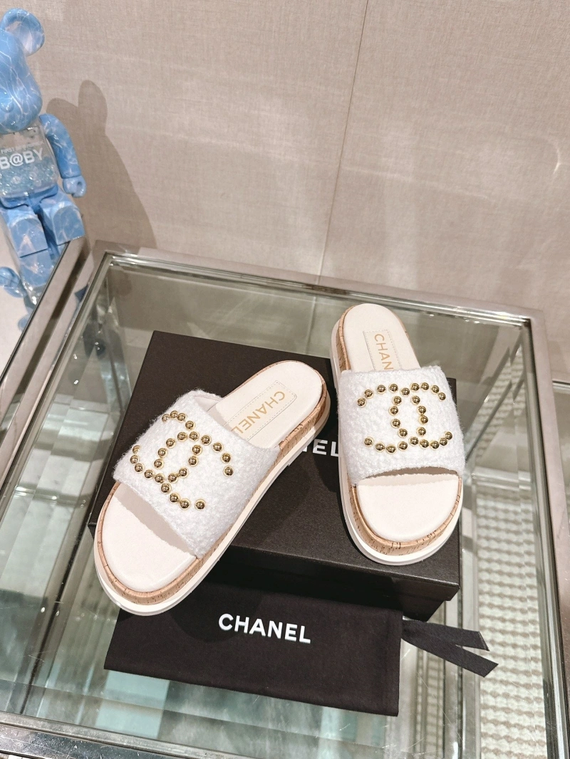 Reliable Chxnxl Slippers 124157
