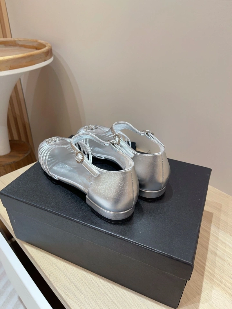 Sleek Chxnxl Sandals 124422