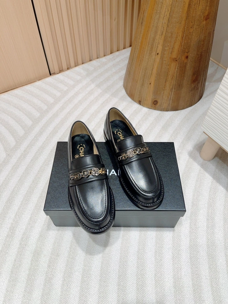 Durable Chxnxl Leather Shoes 124513