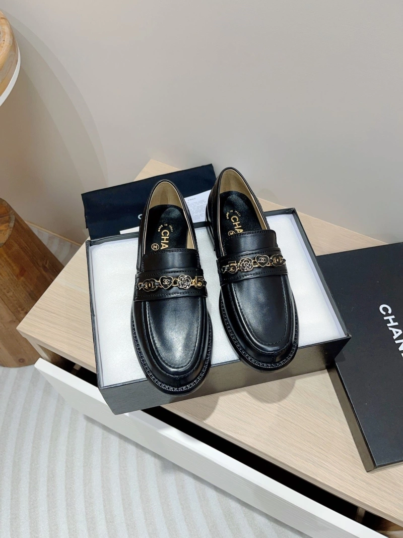 Durable Chxnxl Leather Shoes 124513