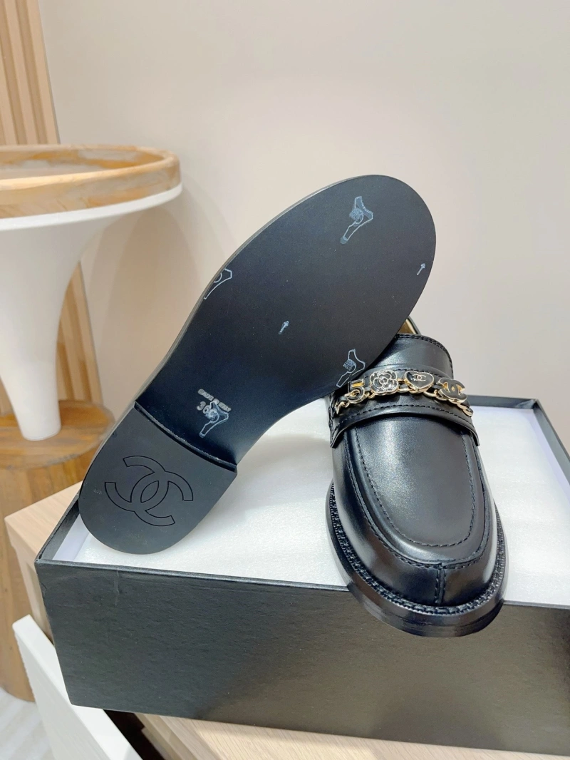 Durable Chxnxl Leather Shoes 124513