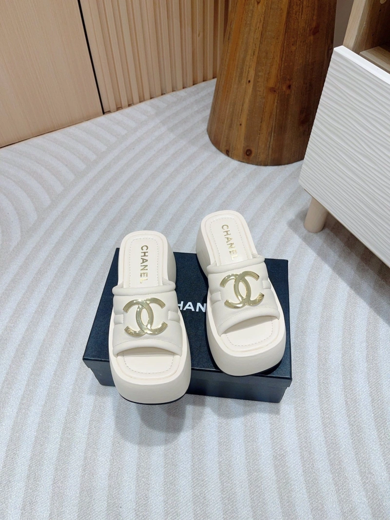 Flexible Chxnxl Slippers 124160