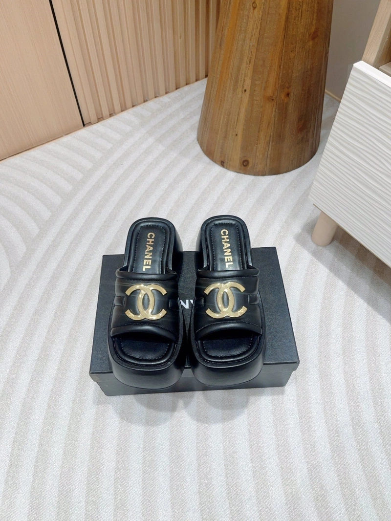 Functional Chxnxl Slippers 124174