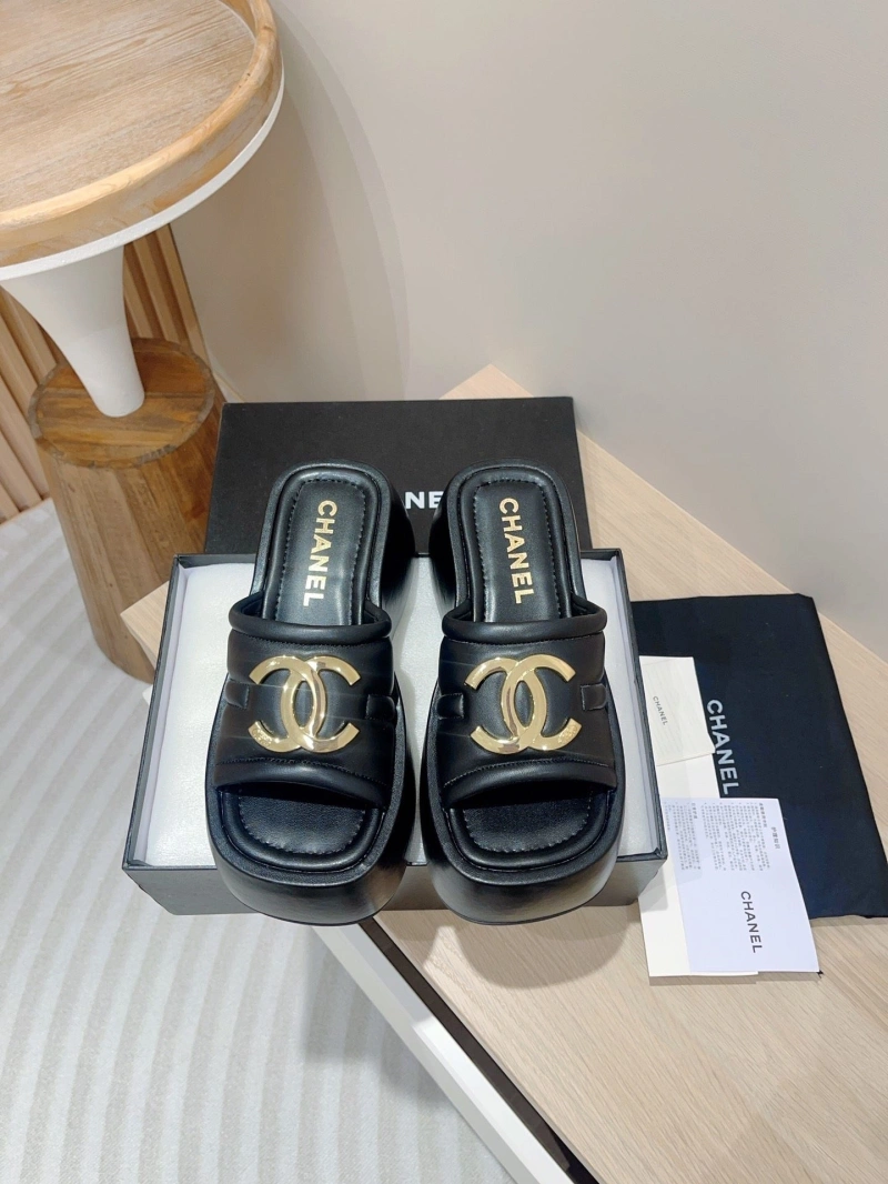 Functional Chxnxl Slippers 124174